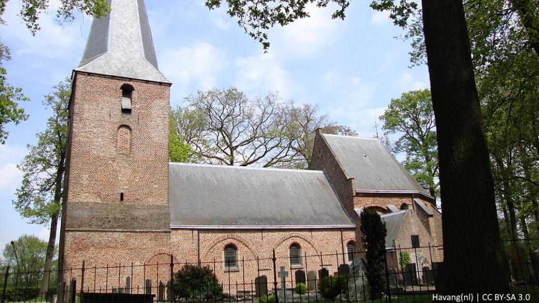 1024px-Leur_(Wijchen,_Gld,_NL).JPG